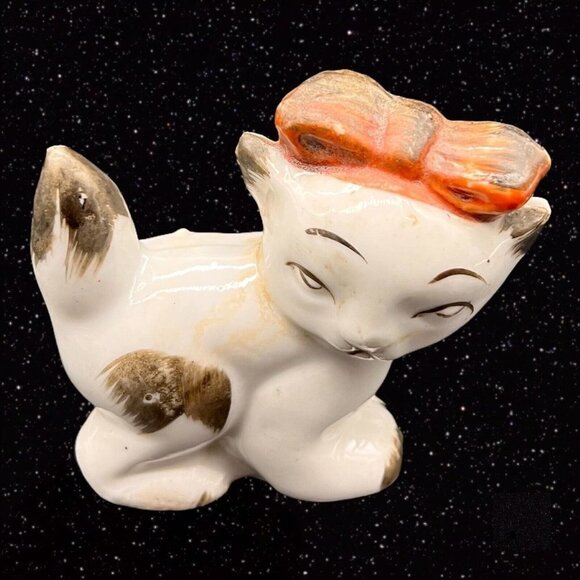 Vintage Ceramic Minis Kitschy Critter Kitty Cat Figurine Attitude W Red Bow 2”T - Picture 3 of 9